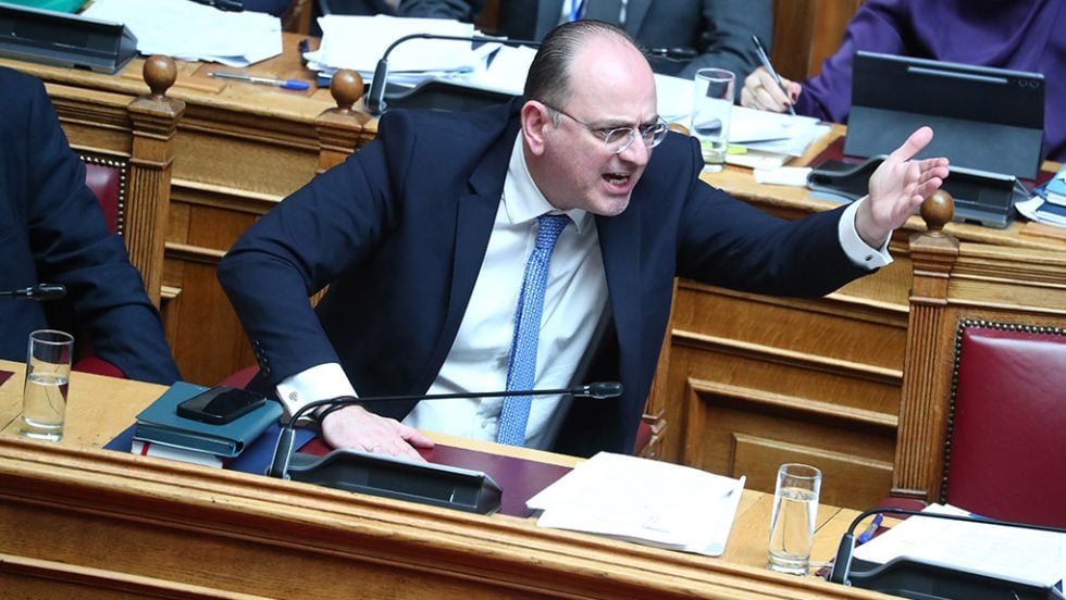 Το πτυχίο της εξουσίας